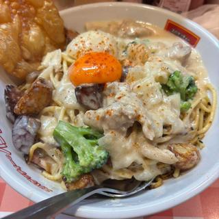 にんにくとチーズの濃厚ソース シュクメルリ風パスタ 大(スパゲッティーのパンチョ 新橋店)