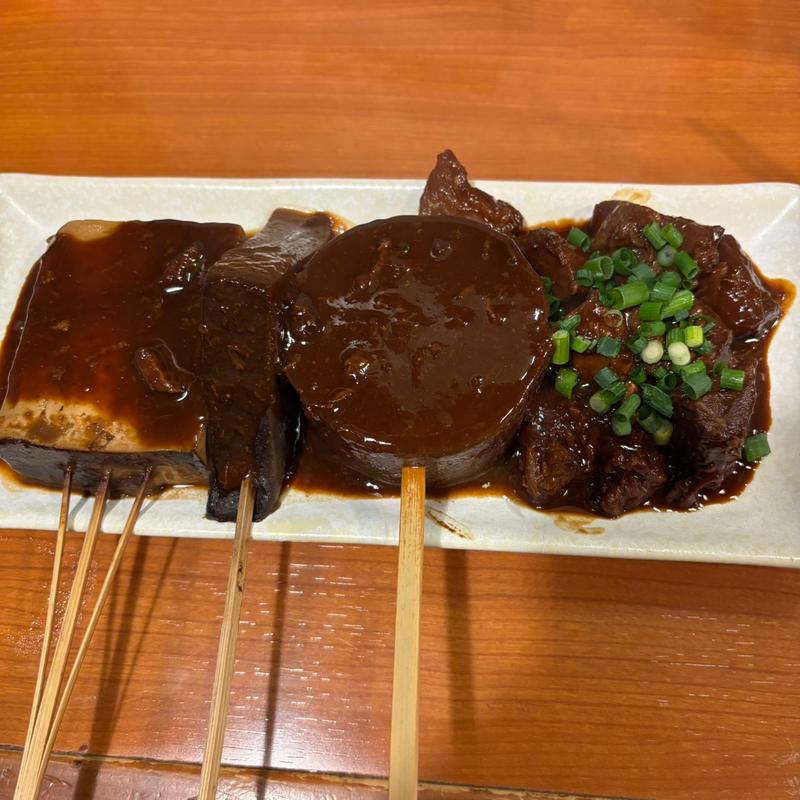 大根、豆腐、どて煮、こんにゃく(島正 )