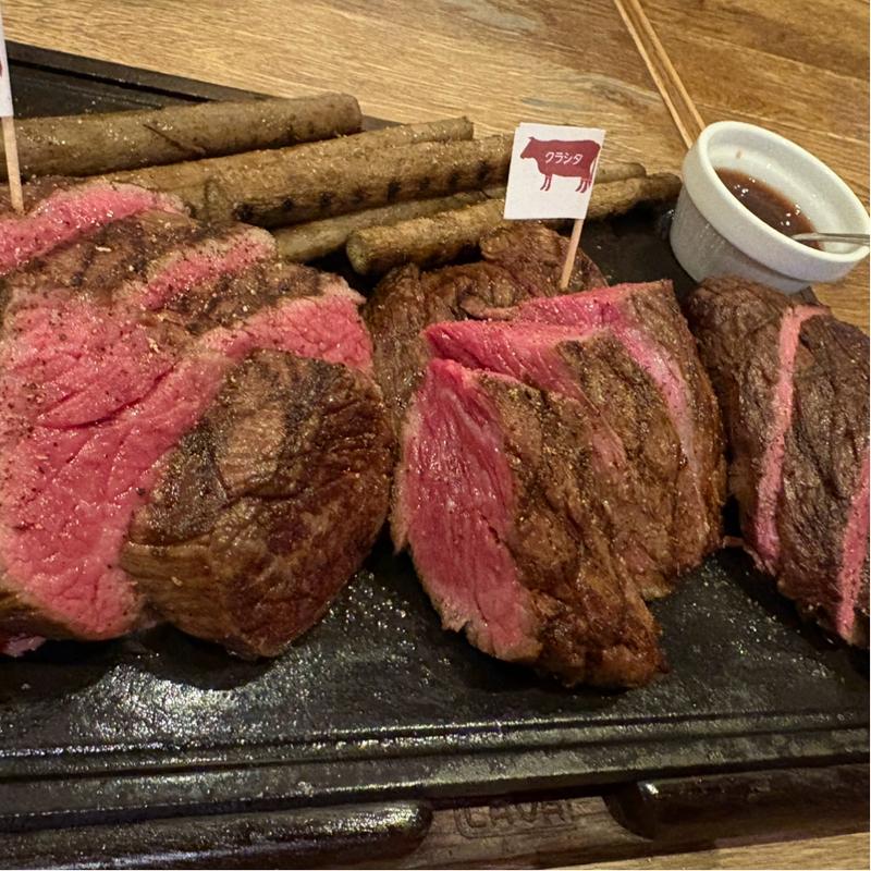 グリルステーキ 熟成肉食べ比べ(熟成和牛ステーキグリルド エイジング・ビーフ TOKYO新宿三丁目店)