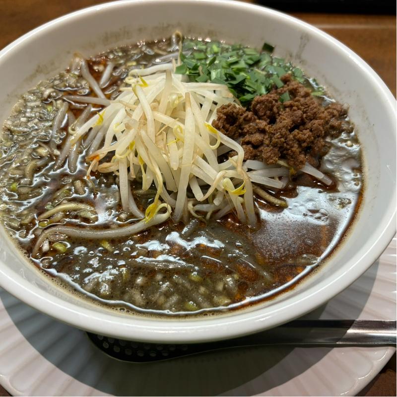 黒胡麻担々麺(新中国料理　謙張 （ケンチャン）)