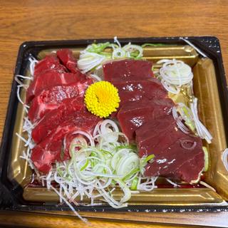 ナガスクジラの赤身と心臓の刺身