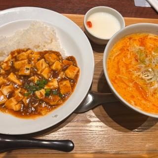 麻婆ごはん担々麺セット(西安餃子 ラゾーナ川崎店)