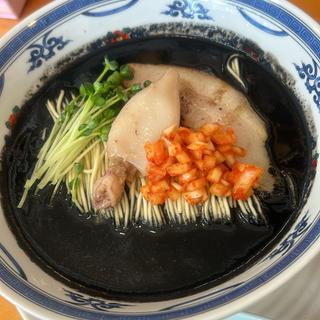 イカスミラーメン(いかくん)