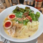 特選鶏白湯塩そば(蔭山樓 横浜ジョイナス店)