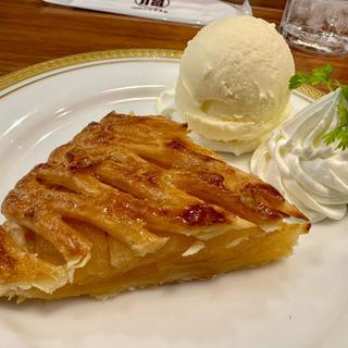 アップルパイ バニラアイス添え(丸福珈琲店 東武池袋店)
