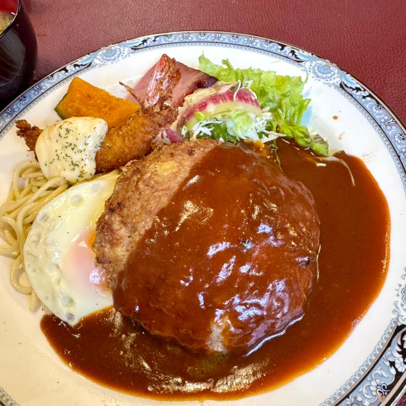 ランチの女王ハンバーグ250g増量(サウスウッド)