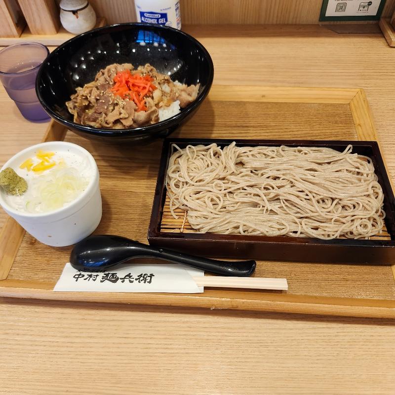 牛丼とそば(冷)(生そば 中村麺兵衛 沖縄県庁前店)