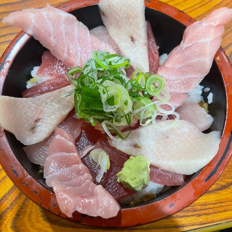 まぐろづくし丼(ゆたか寿司 )