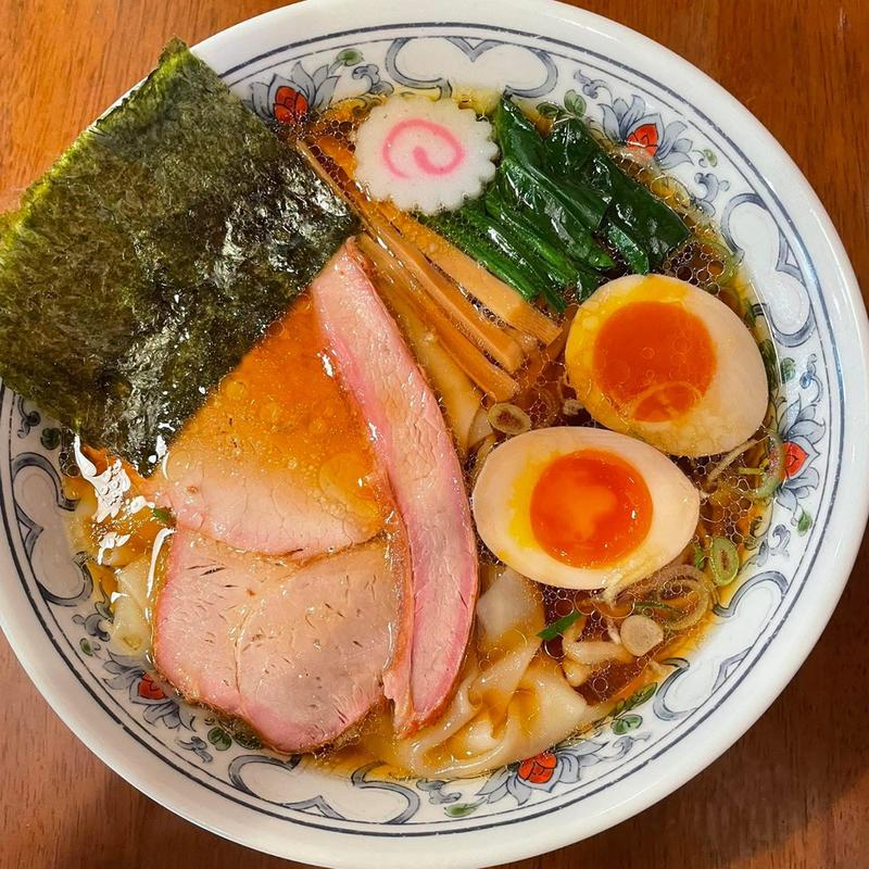 ワンタン麺 半熟煮玉子(手打中華 特札堂 （とくふだどう）)