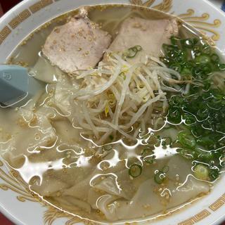 ワンタン麺