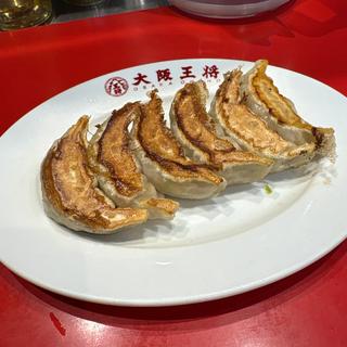 元祖焼餃子［6ヶ］(大阪王将 新宿エルタワー店)