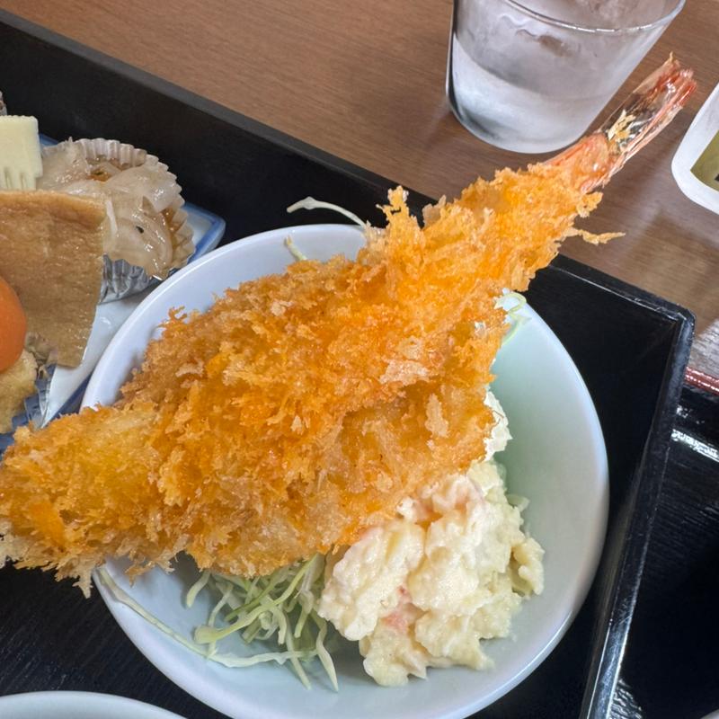 海老フライと鯛のフライ(幕の内弁当)(まこと食堂 )