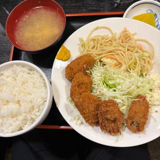 かきフライ定食(もみじ)