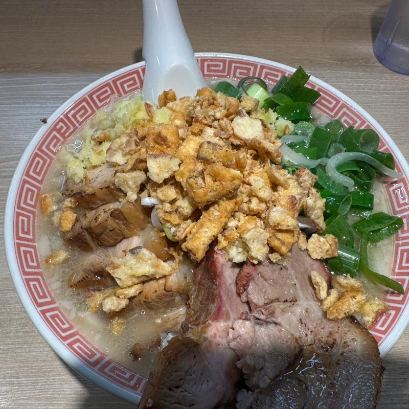 チャーシューニンニクラーメン(まるえ中華そば)