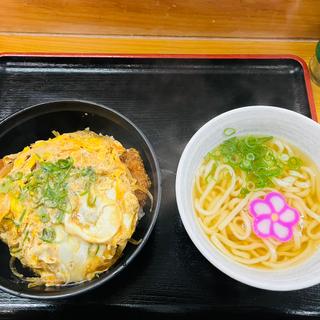 かつ丼ミニうどん付き(おぐまうどん )