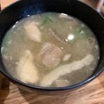 ぶり漬け丼(シャリと酒 鮮王となり)