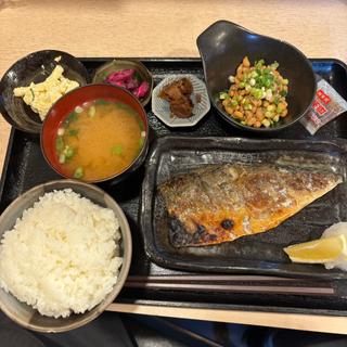 鯖塩焼き定食