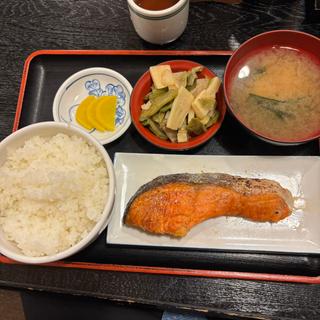 焼き鮭定食