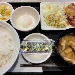 得朝牛皿定食、半熟玉子(松屋 青砥店)