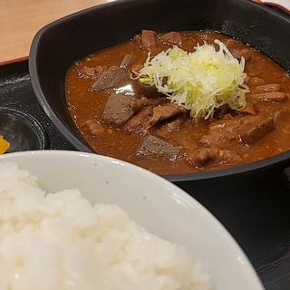 もつ煮込み定食(越戸そば 総本店)
