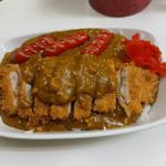 かつカレー ウインナー