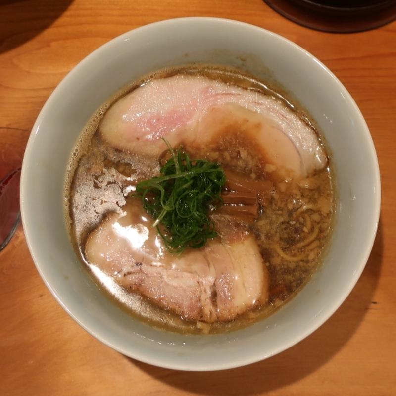 背脂煮干しそば(中華そば しば田)