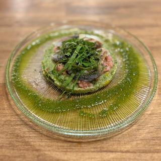 炙りしめ鯖と大葉のタブレ