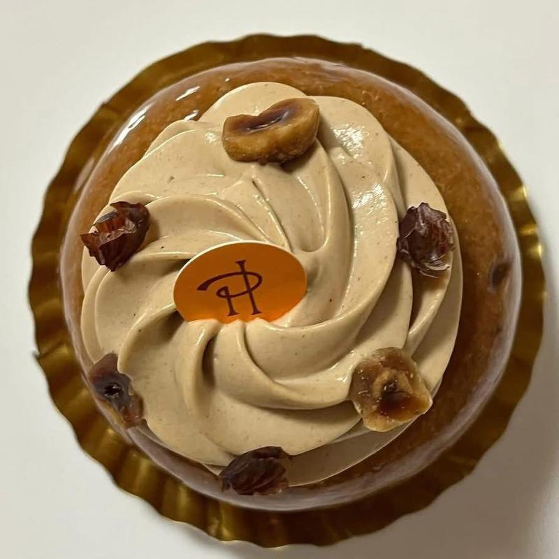 ババアンフィニマンノワゼット(ピエール・エルメ・パリ 二子玉川東急フードショー （PIERRE HERME PARIS）)