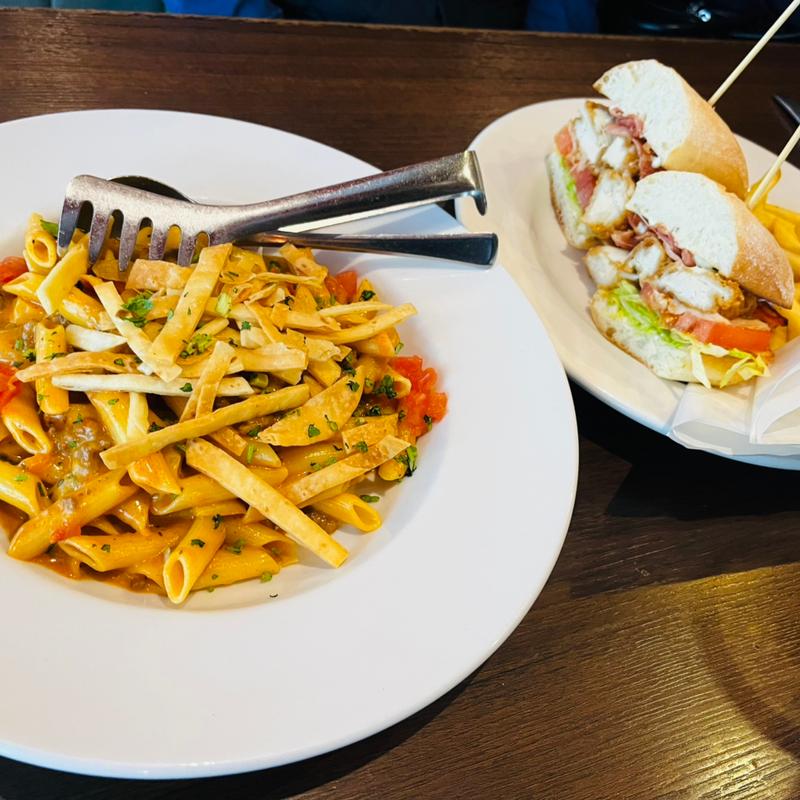 (T.G.I FRIDAYS 渋谷神南店 （ティージーアイ フライデーズ）)