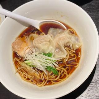 醤油ワンタンメン(さくら食堂)