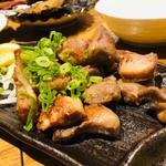 豚ホルモン炭火焼き