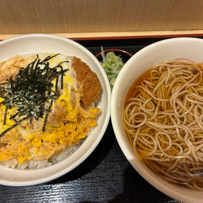 カツ丼セット(いろり庵きらく 川崎店)