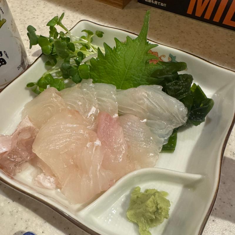 白子産ヒラメの刺身(とりさだ)