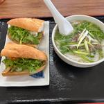 焼き豚バインミー+半フォー