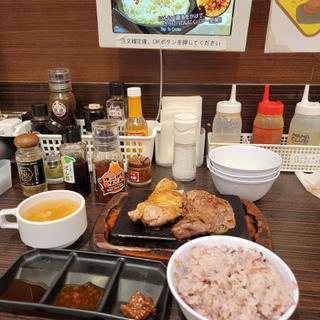 馬ヒレステーキ+チキンステーキ替え肉無料(やっぱりステーキ 芝大門店)