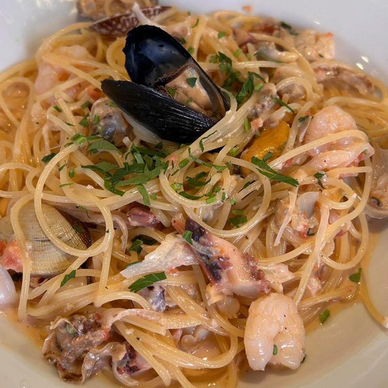 魚介のクリームパスタ(ステーキ&イタリアンレストラン ランデブー)