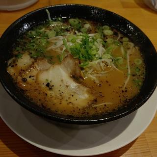 豚骨醤油ラーメン