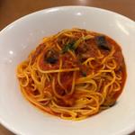 ベーコンと揚げ茄子のトマトソース