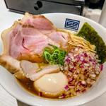 特製淡麗醤油らーめん＋赤玉ねぎ