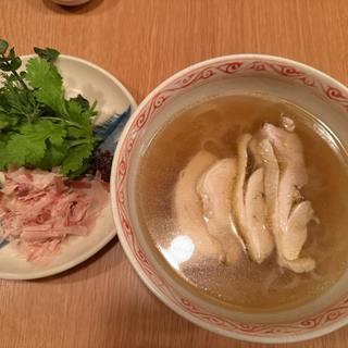 クラッシック節のフォー(Night Market)