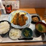 いわしのフライとホタテのクリームコロック定食（魚金30周年記念1000円ランチ）