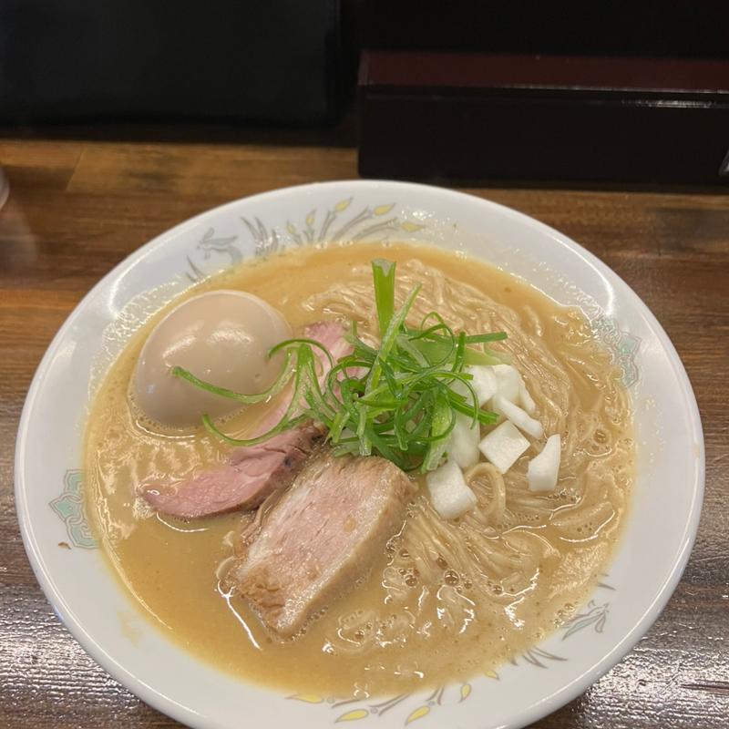 パイタンラーメン 味玉トッピング(麺や一芯)