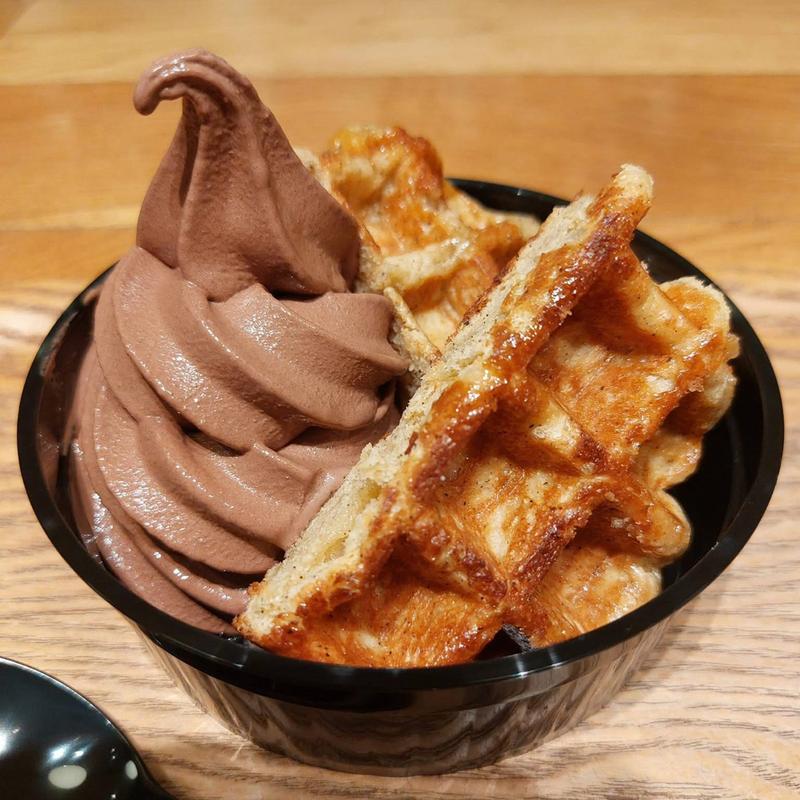ワッフルパフェ(ミスターワッフル ルミネ新宿店 （MR.waffle）)