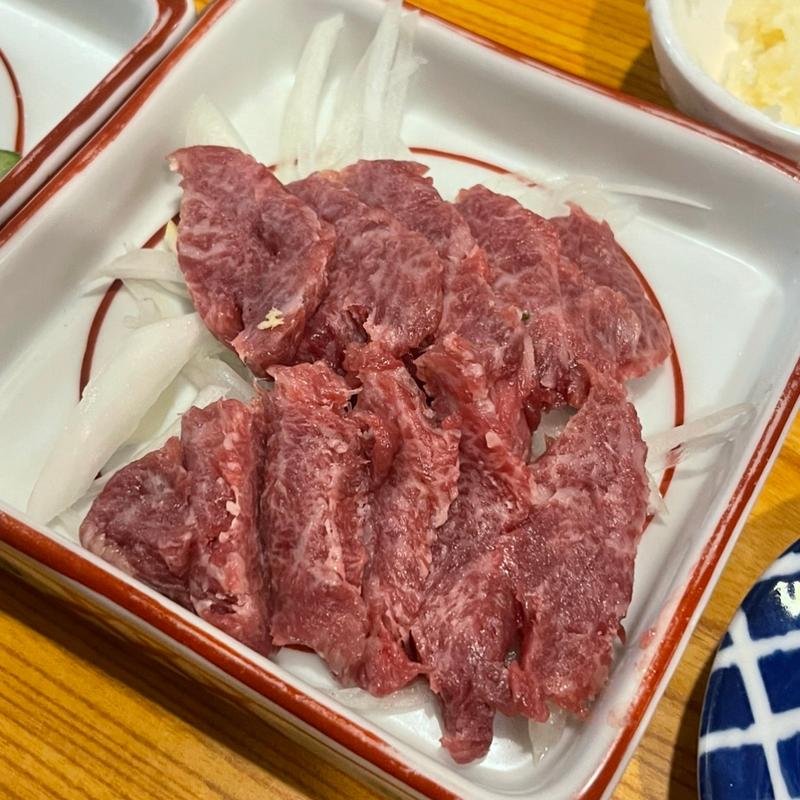 馬刺し(武州うどんあかね&みどりダイニング)