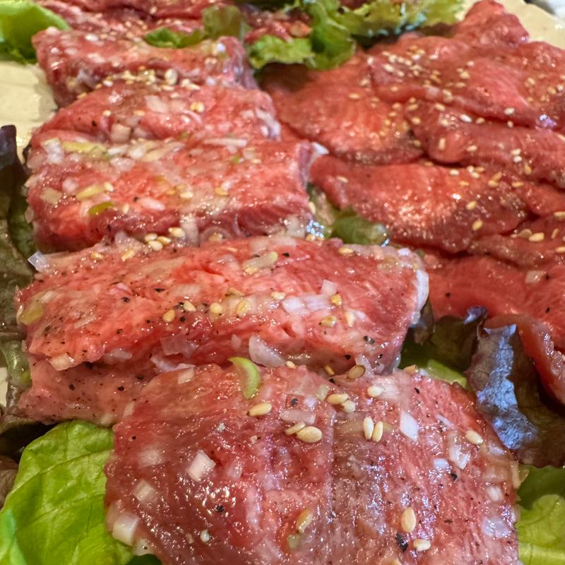 塩焼き（厚切りタン、上塩タン、ねぎ塩ツラミ、サイコロハツ、上ミノ） (ハンバーグステーキ&焼肉 DiSH)