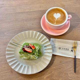 抹茶ティラミス カフェラテ(森香珈琲)