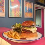 アボカドモッツァレラチーズバーガー キノコソースver.