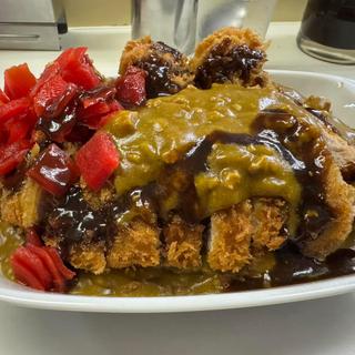 カツシウマイカレー 大盛り
