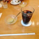 ランチのドリンクとデザート