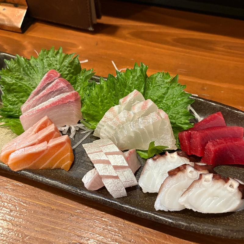 鮮魚の刺し盛り6種(焼鳥おおの  )